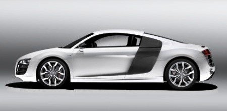 Audi R8 V10 side