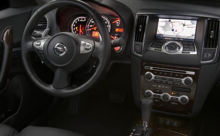 2009 Nissan Maxima interior