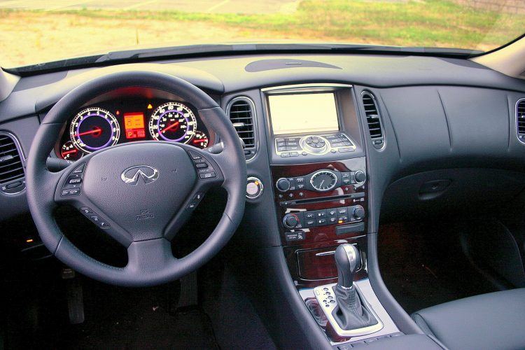 2009 Infiniti EX35 interior