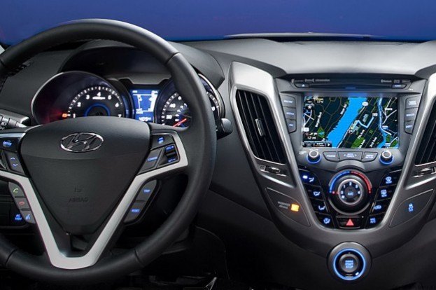 2012-Hyundai-Veloster interior