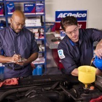 ACDelco changing oil