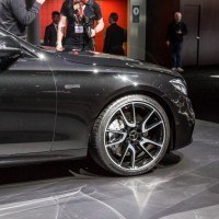 2017 Mercedes-AMG E43 Wheel and Tire Package