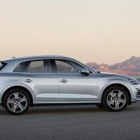 2018 Audi Q5 Right Side Profile