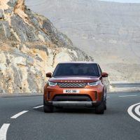 2017 Land Rover Discovery on tarmac