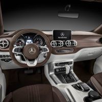 Mercedes-Benz X-Class concept Stylish Explorer Dashboard