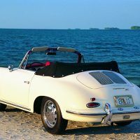 The 356C/1600 SC cabriolet had a fully-lined top and more than ample headroom, but top down was the way to really enjoy the car. Photo: Dennis Adler.