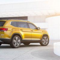 2018 Volkswagen Atlas Right-Rear Three Quarters