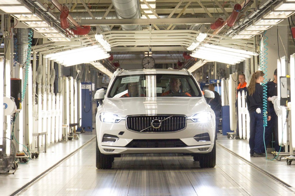 2018 Volvo XC60 Production Underway