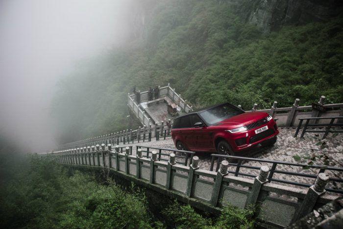 Range Rover Sport Climbs To Heaven’s Gate