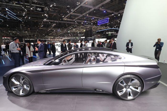Le Fil Rouge Concept: The Future Hyundai"