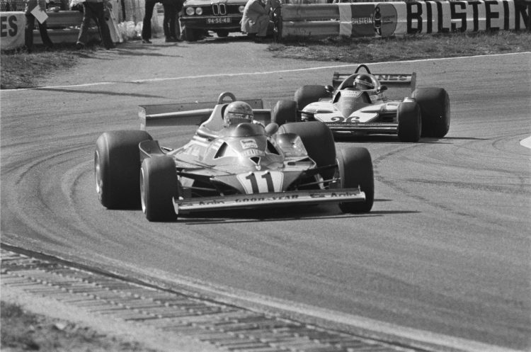 Lauda and Laffite at 1977 Dutch Grand Prix
