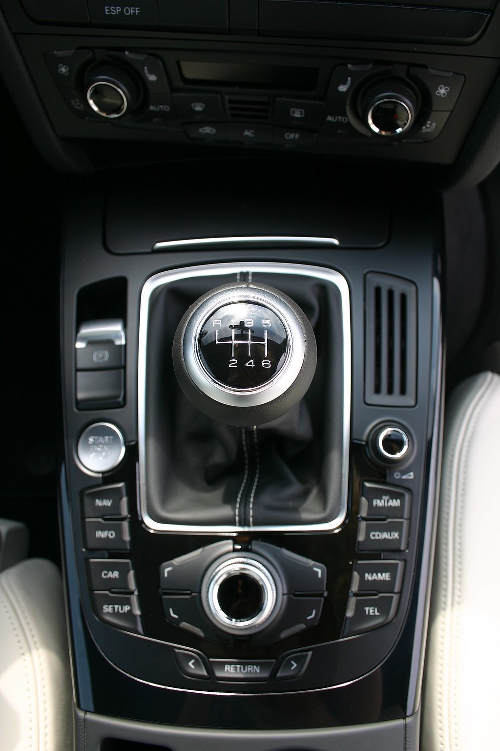 2009 Audi S5 gearshift