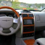 Chrysler Aspen Hybrid interior