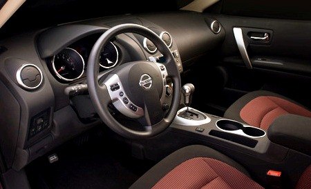 2009 Nissan Rogue interior
