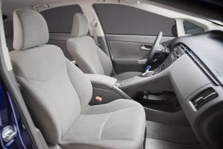 2010 Toyota Prius interior