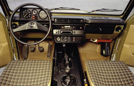 Mercedes Benz G-Class interior