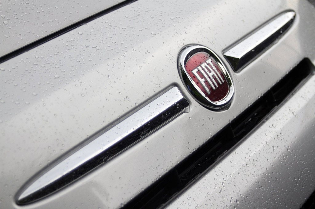 2012 Fiat 500 Logo