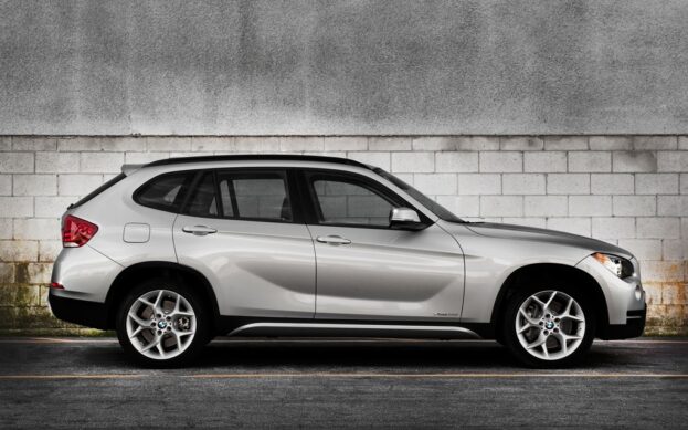 2013 BMW X1 side