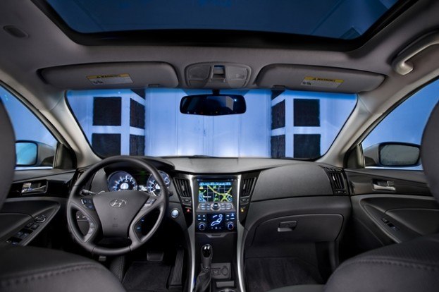 2013 Hyundai Sonata interior