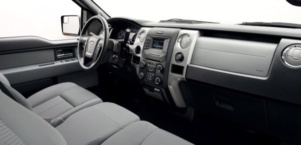 2014 Ford F-150 interior