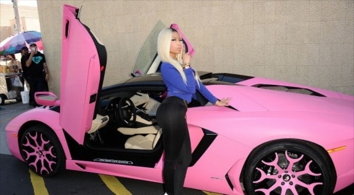 Nicki Minaj pink Lamborghini Aventador