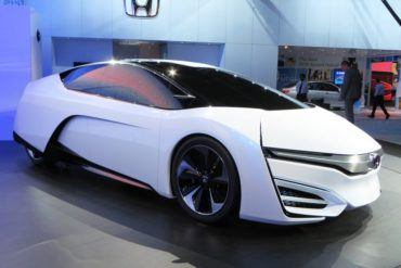 Honda FCEV Concept Front Quarter R