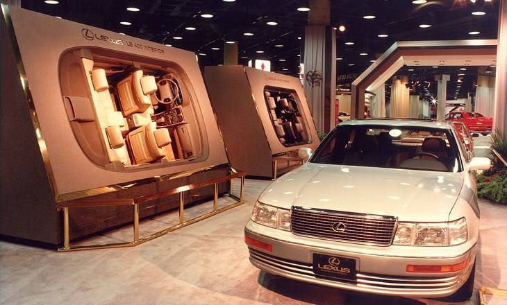 1990 Chicago Auto Show Lexus Display