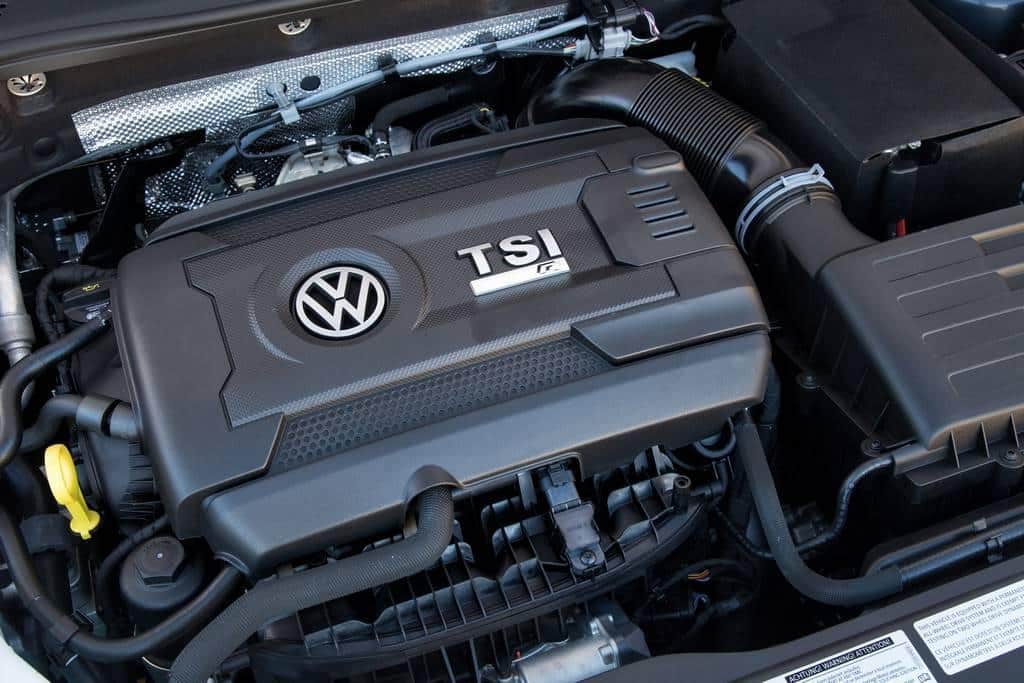 2015 VW Golf R engine