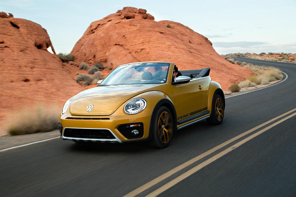 2016 Volkswagen Beetle Dune Desert Road