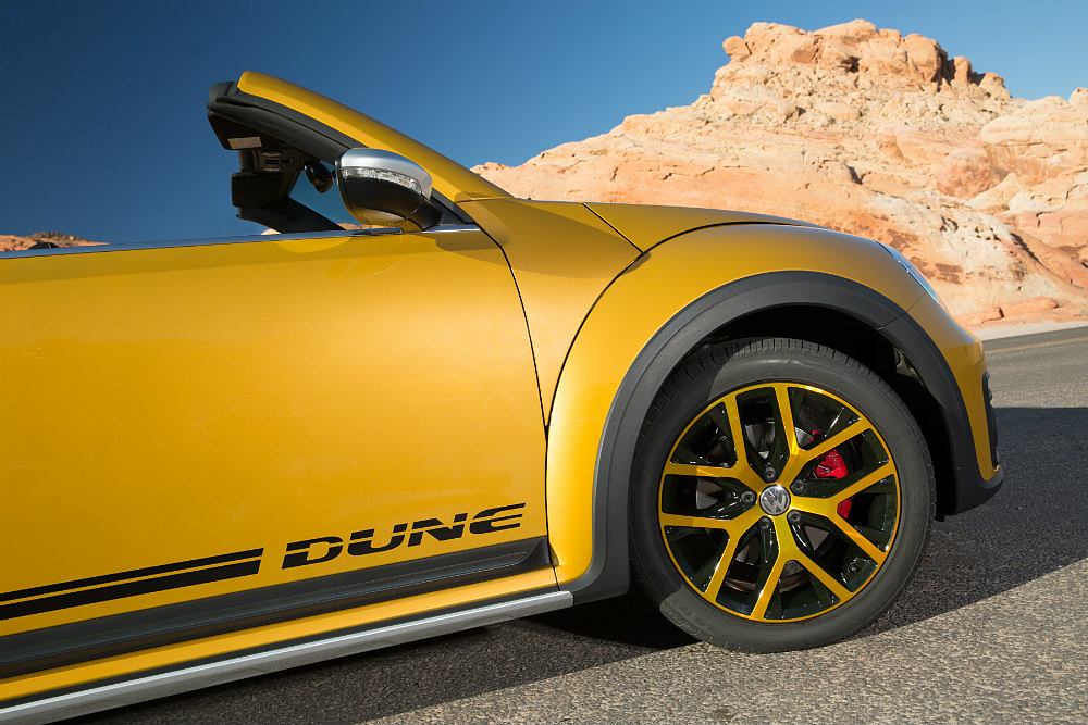 2016 Volkswagen Beetle Dune Passenger Side Profile