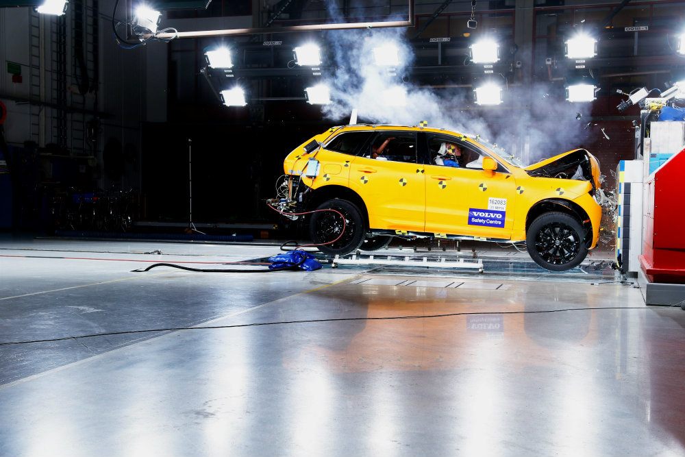 205039 The new Volvo XC60 Crash tests