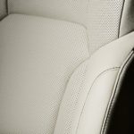 Lexus LXI seatdetail 2 010 E5ED129D118ED8C56CEDEB46BB74DCA1CFFFB775