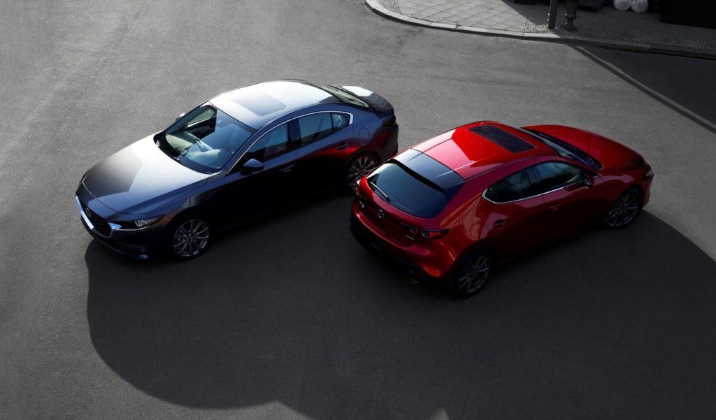 2022 Mazda3 Sedan (right) and Hatchback (left).