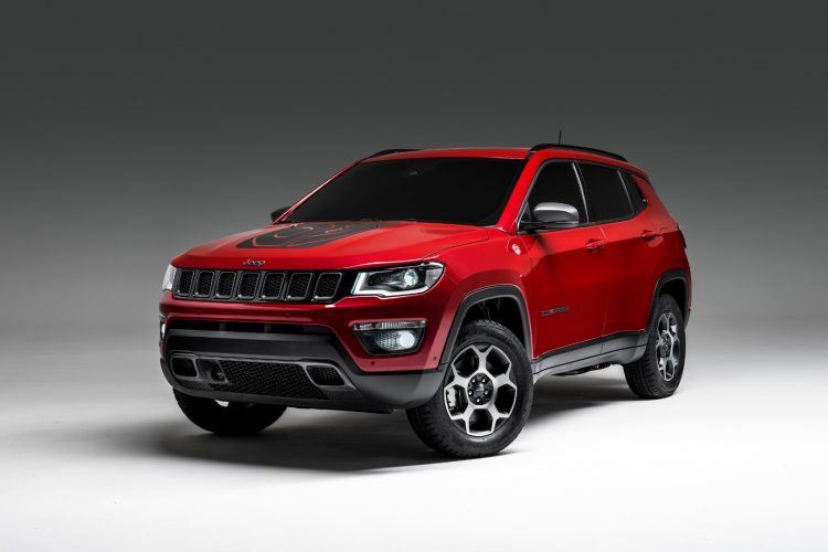 Jeep Electrifies Renegade & Compass With Plug-In Hybrid Powertrains