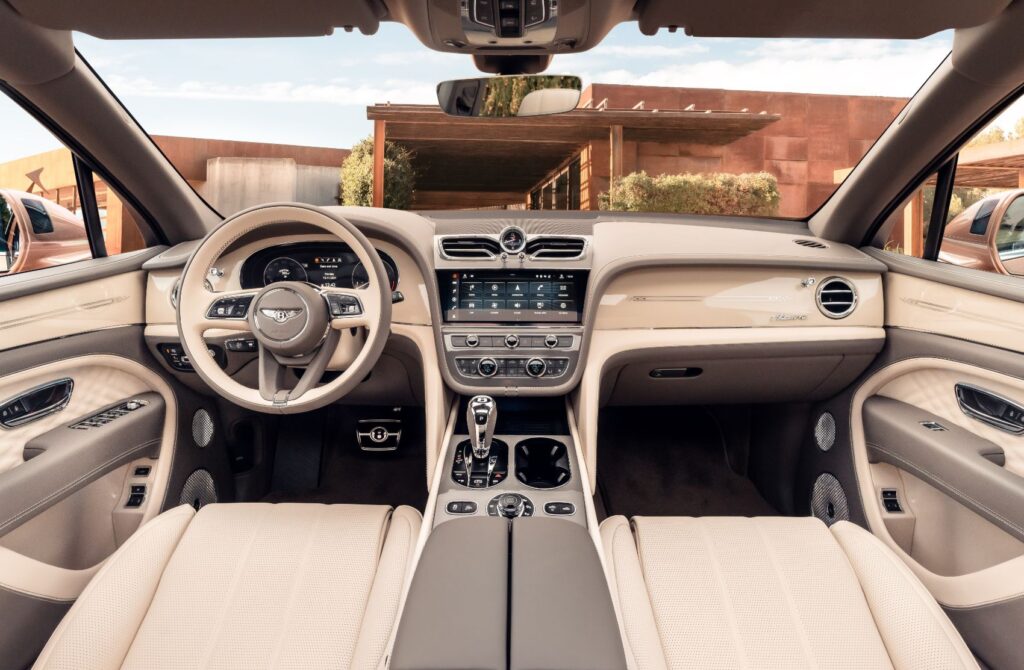 2023 Bentley Bentayga Extended Wheelbase interior layout.