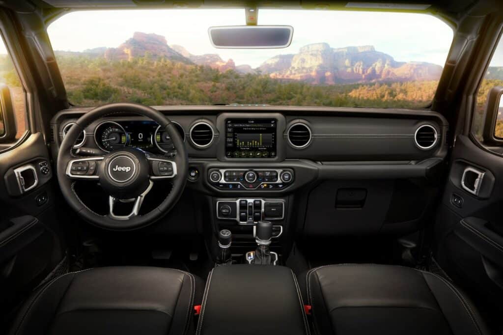 Interior layout of the 2023 Jeep Wrangler 4xe.