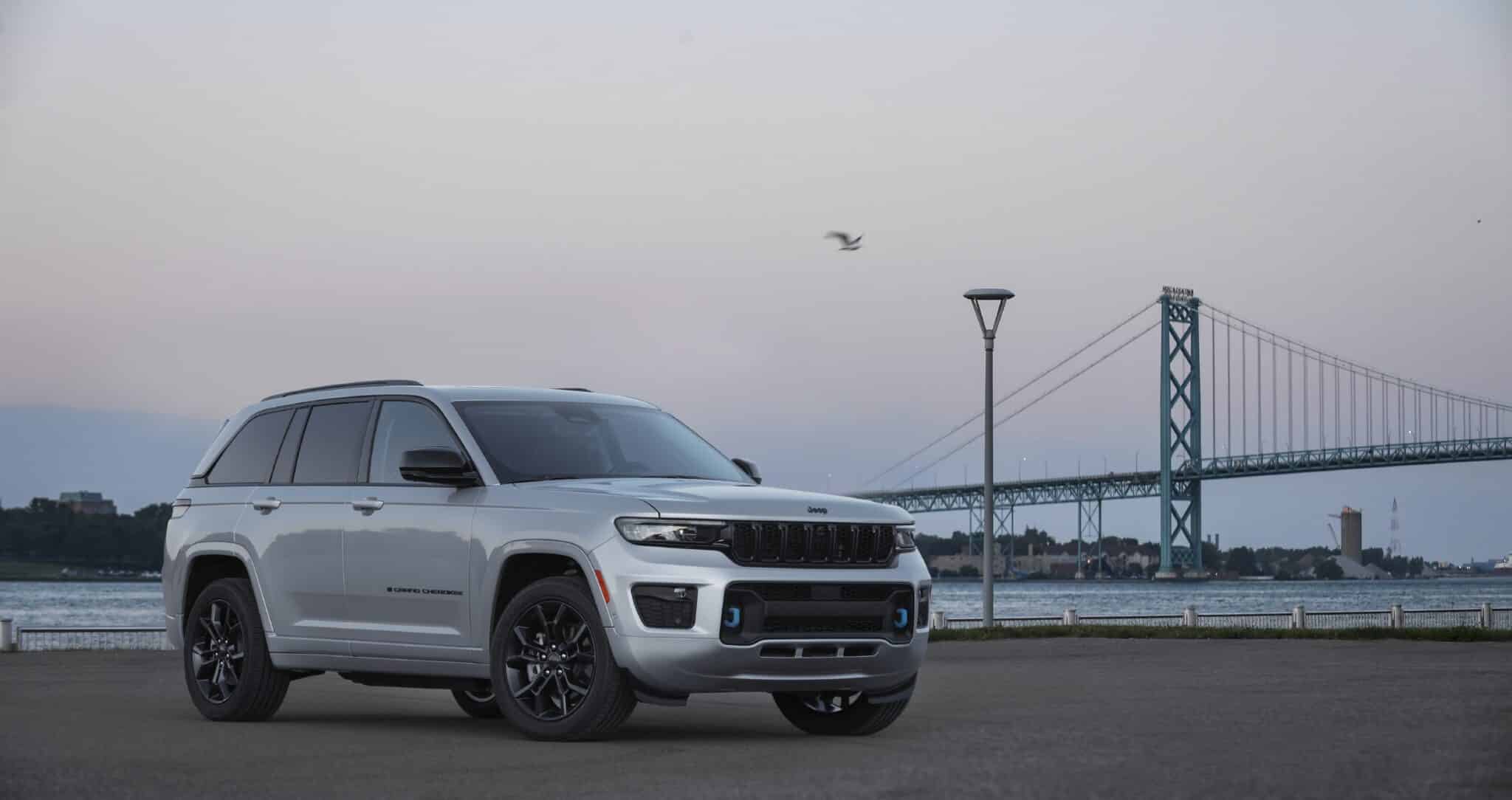 2023 Jeep Grand Cherokee 4xe 30th Anniversary edition 1 scaled