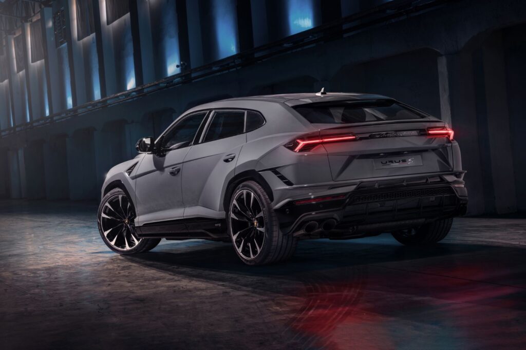 Lamborghini Urus S Debuts With Improved Power-to-Weight Ratio, Custom New Design Options & More