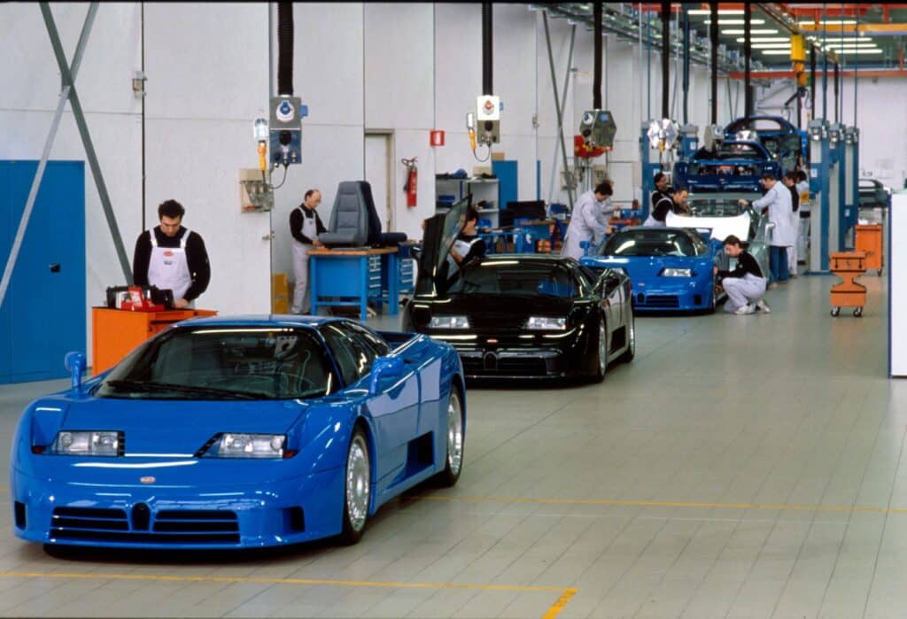 Bugatti EB 110 production (Romano Artioli & The Bugatti EB 110).