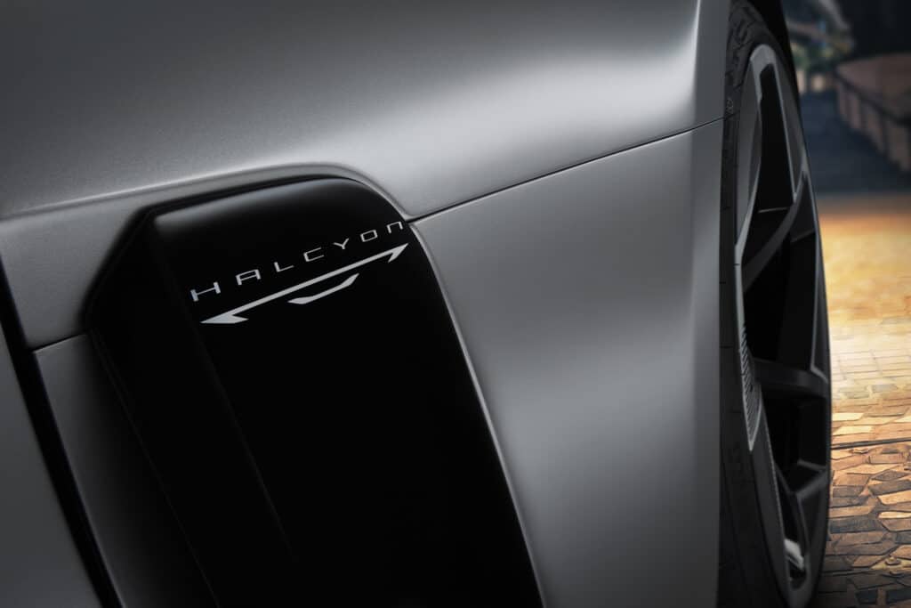 Chrysler Halcyon Concept 25